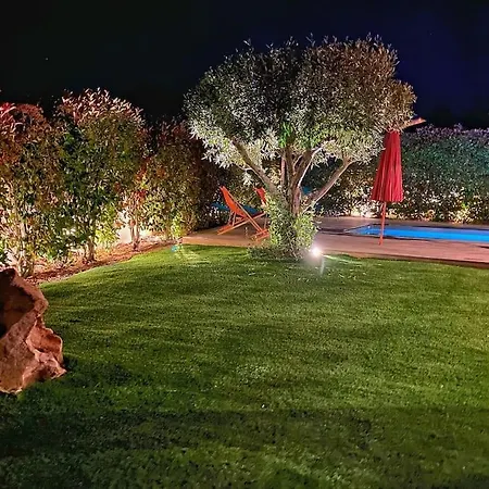 Villa Avec Piscine Privee A Lucie *