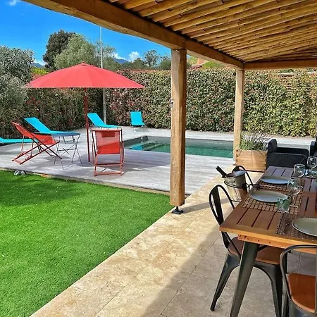 Villa Avec Piscine Privee A Lucie