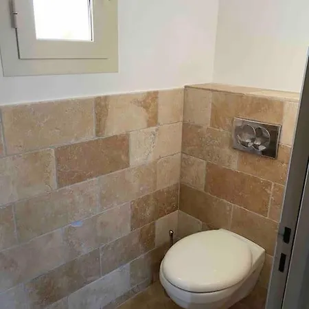 Avec Piscine Privee A Lucie *