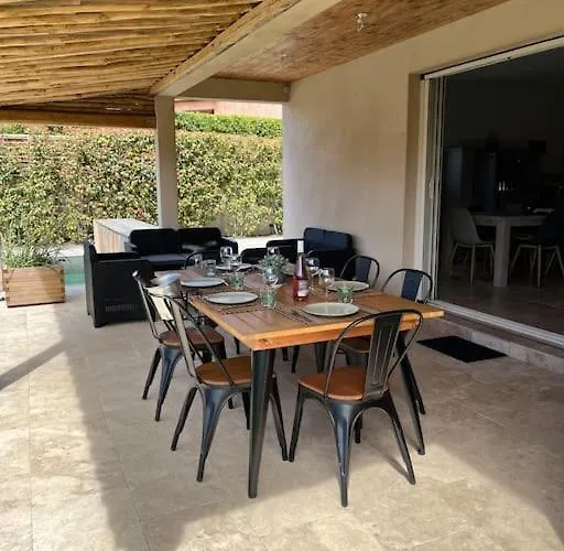Villa Avec Piscine Privée à Lucie Sainte-Lucie-de-Porto-Vecchio